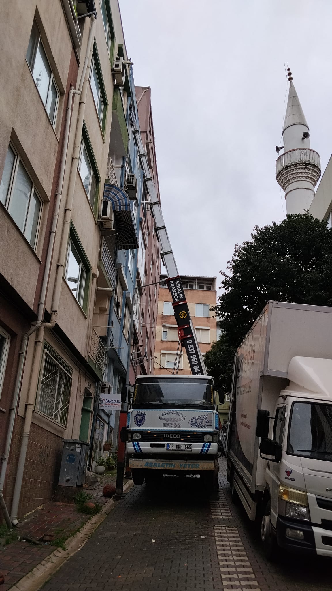 Uysal Asansör kiralık asansör hizmetinden çalışma görüntüsü